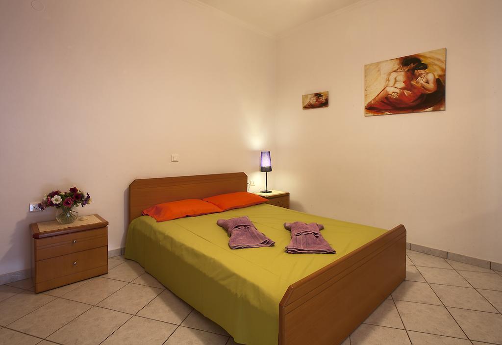 Drimouras Apartments زيروبيغادو الغرفة الصورة